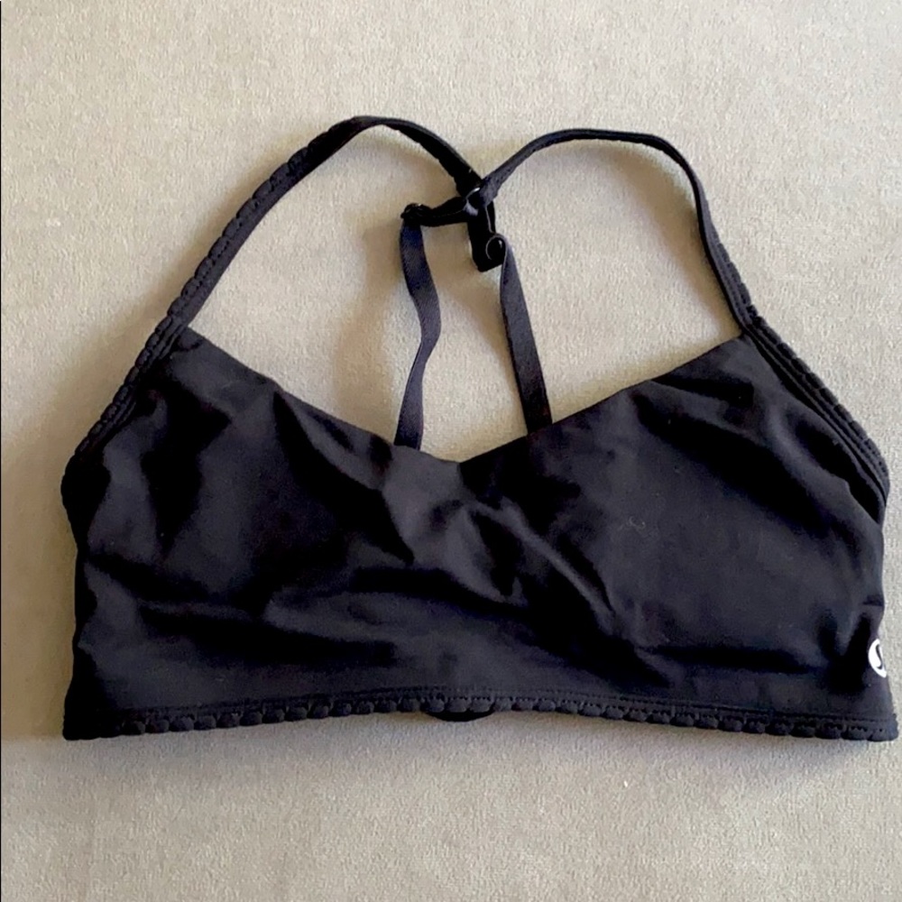 Lululemon sports bra